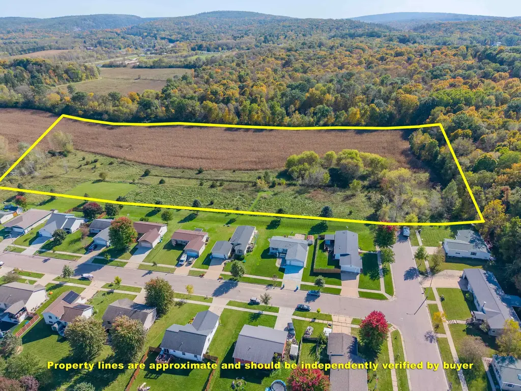00 Blue Spruce & Evergreen Drive, Baraboo