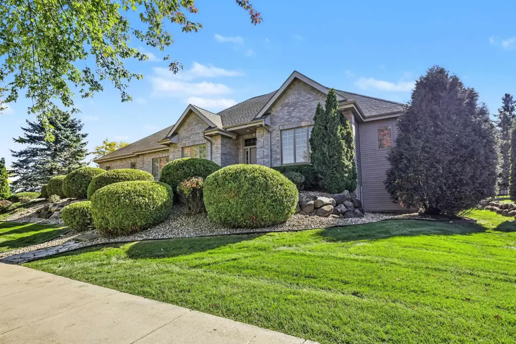 902 Winding Way, Madison