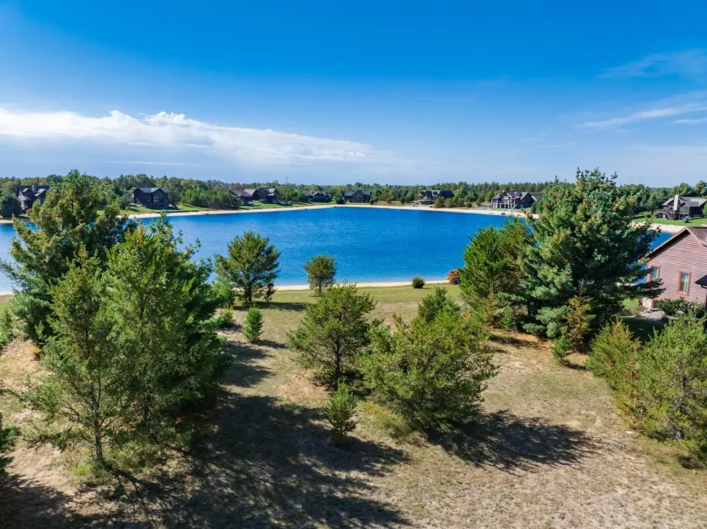 N8051 N Shore Drive, Germantown