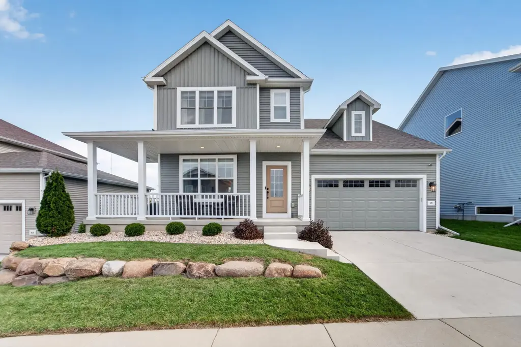 921 Quaking Aspen Road, Madison