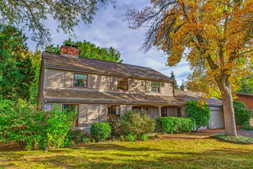 6406 Landfall Drive, Madison