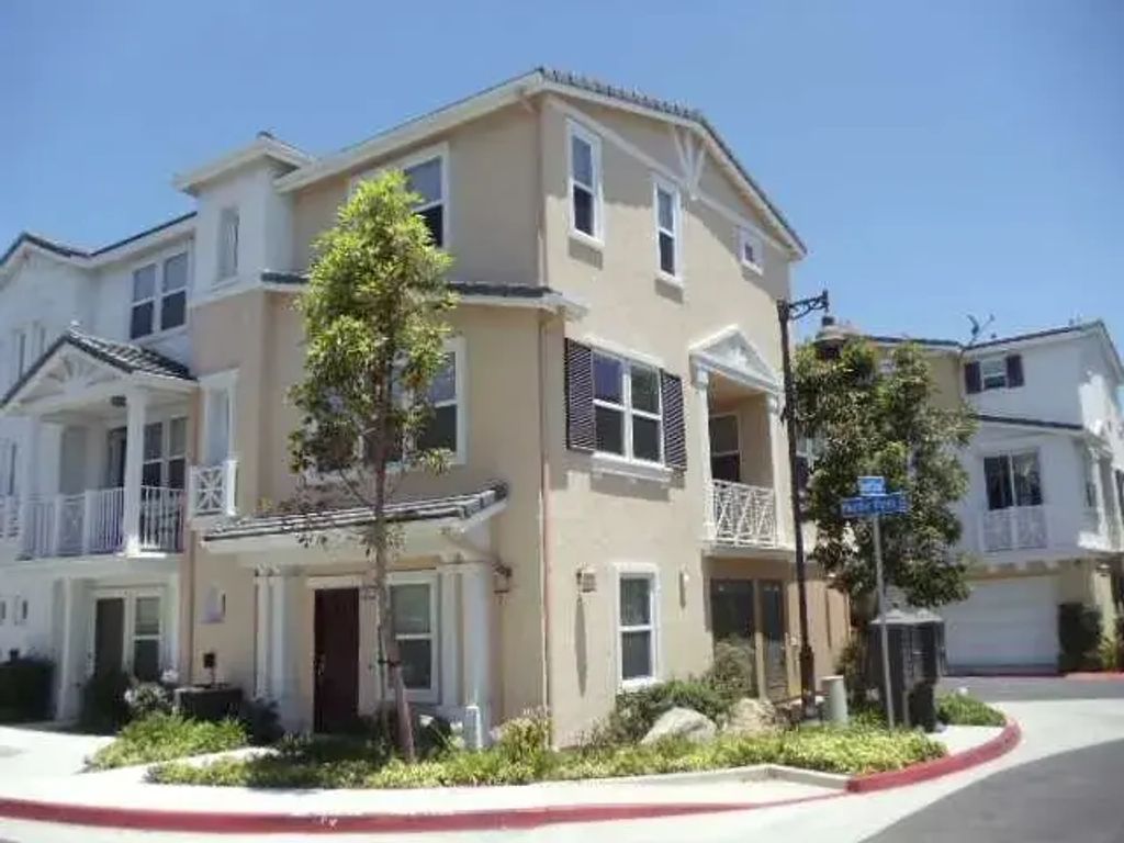 3059 Sunset Canyon, CLAIREMONT