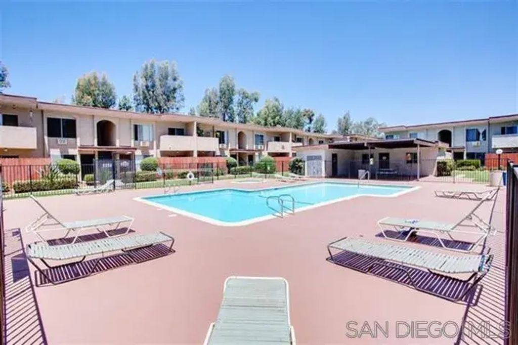9516 Carroll Canyon Rd 212, MIRA MESA
