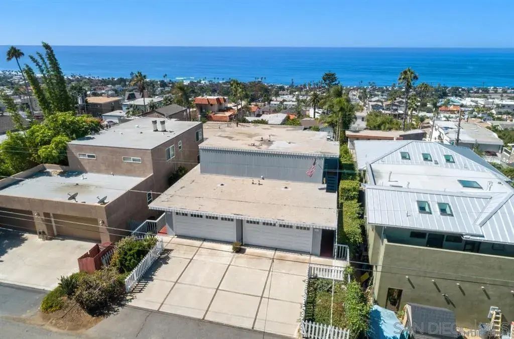 2212 Edinburg Ave,, Cardiff By The The Sea