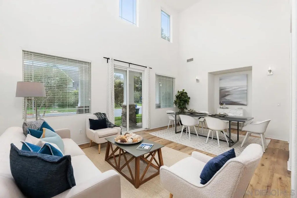 617 Brookside Ct, Carlsbad