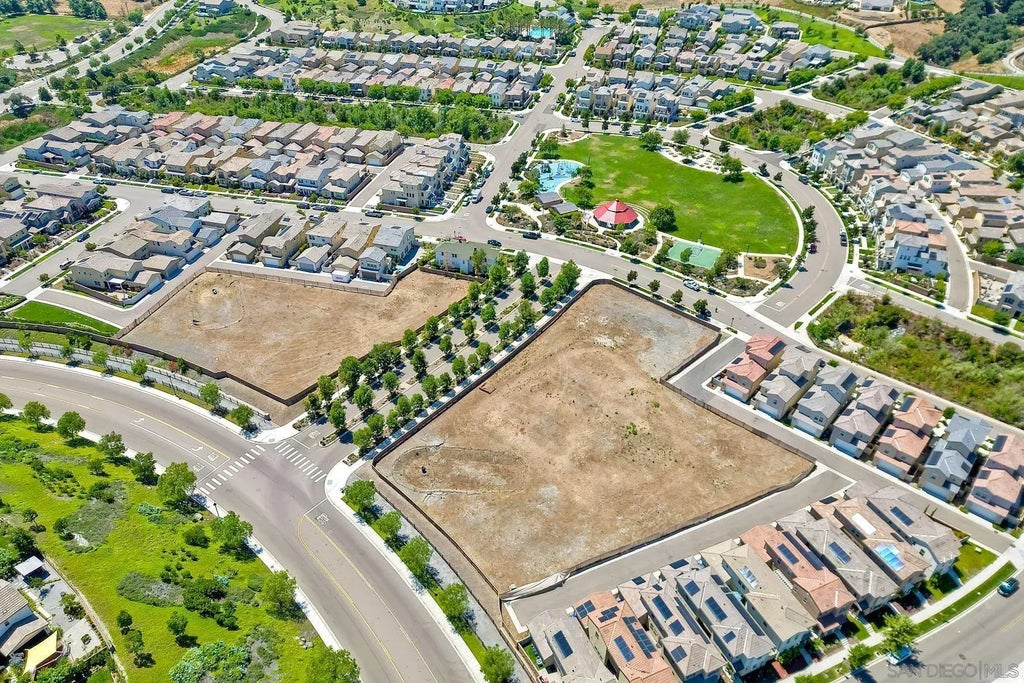 21505 Trail Blazer Ln, Escondido