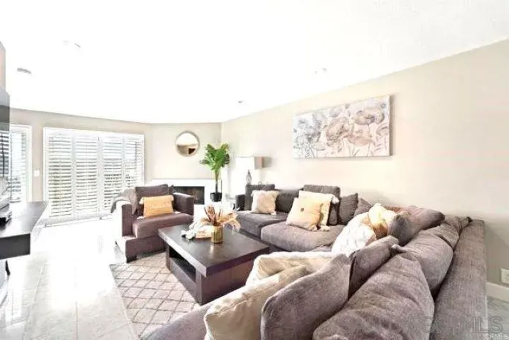 6967 Camino Degrazia, SAN DIEGO
