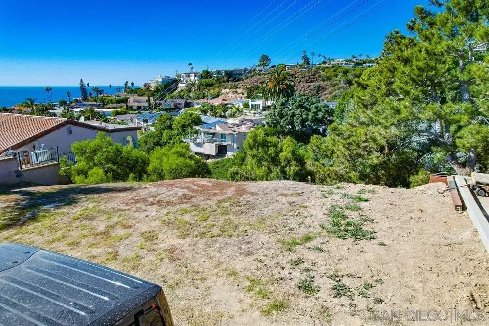 La Jolla Mesa Drive, La Jolla