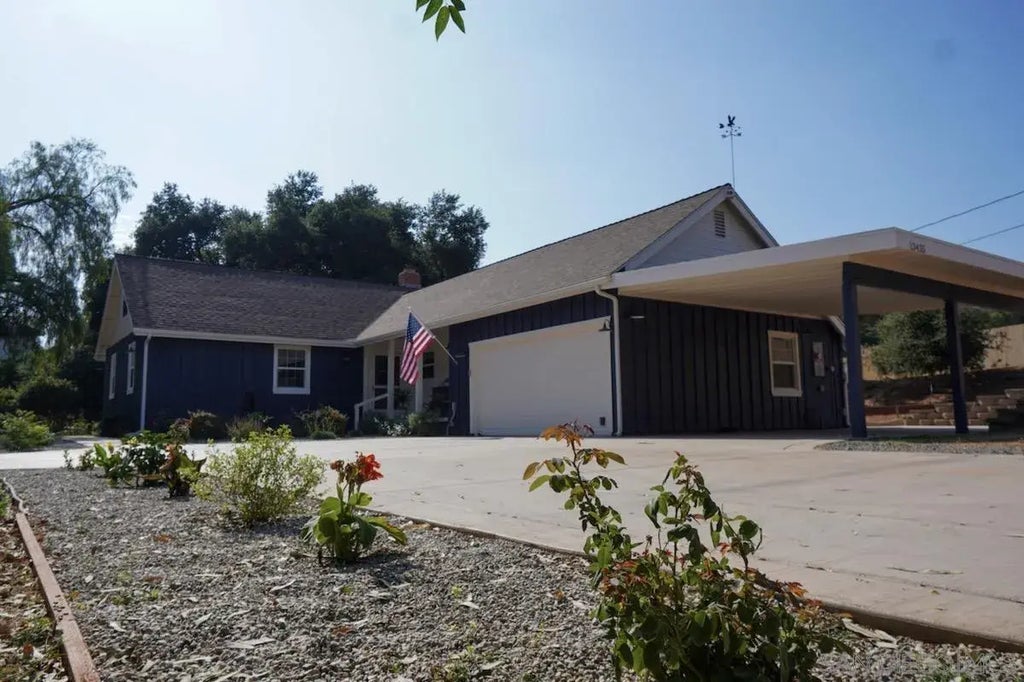 13435 E Los Coches Rd., El Cajon