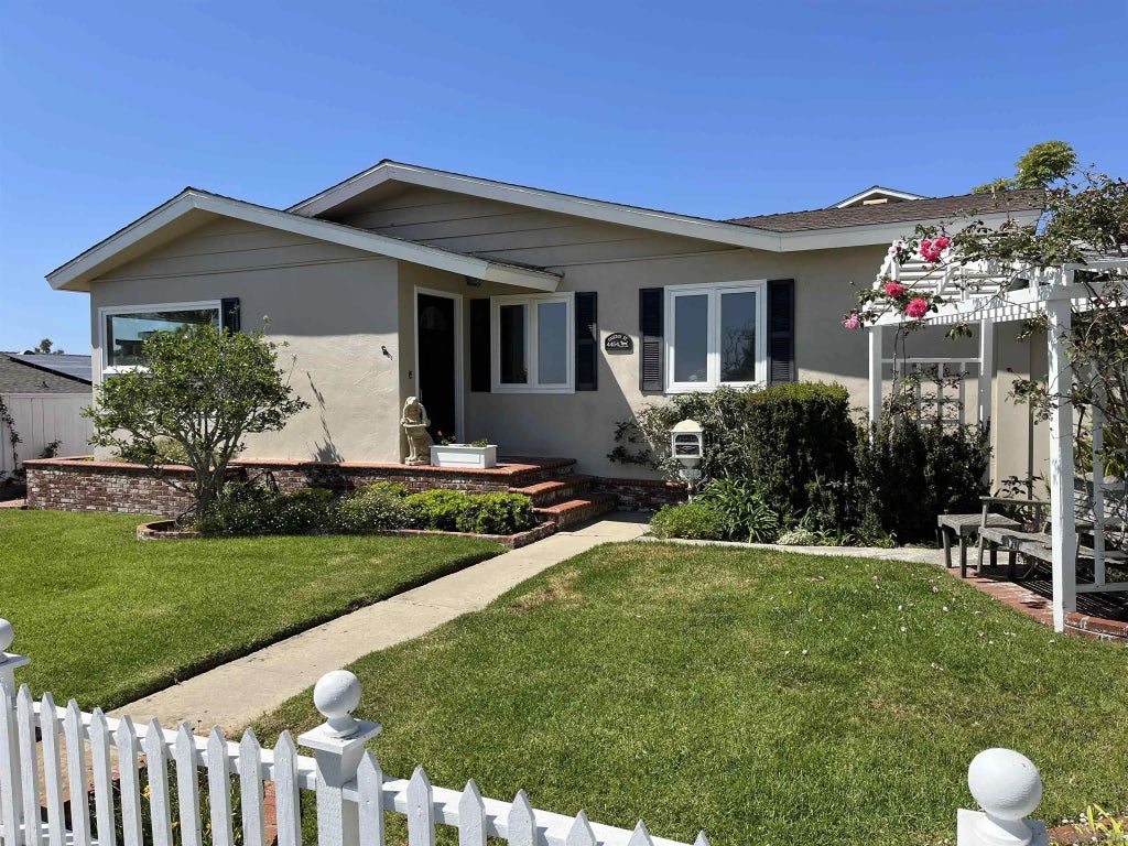 4454 Casitas, OCEAN BEACH