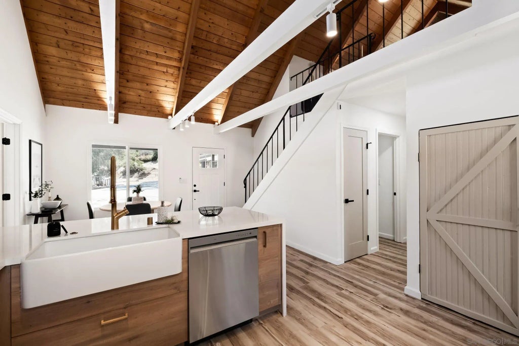 11802 Hi Ridge Rd, Lakeside