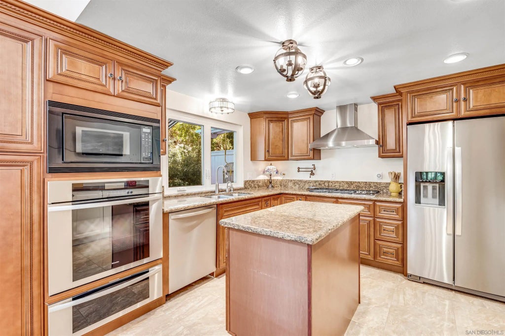 922 Capri Drive, Vista