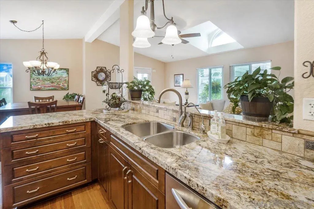 7311 San Luis, Carlsbad