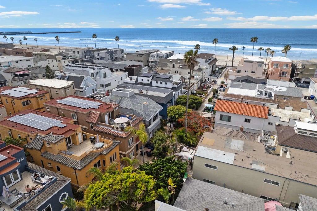 741-43 Dover Ct, MISSION BEACH