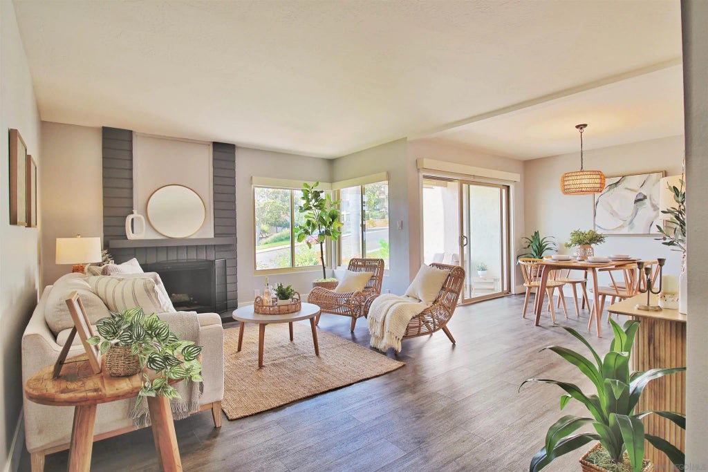 907 Caminito Madrigal D, Carlsbad