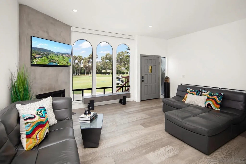 2326 La Costa Ave A, Carlsbad