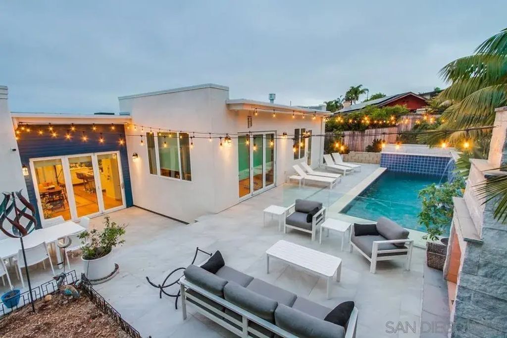 738 Castro St, Solana Beach