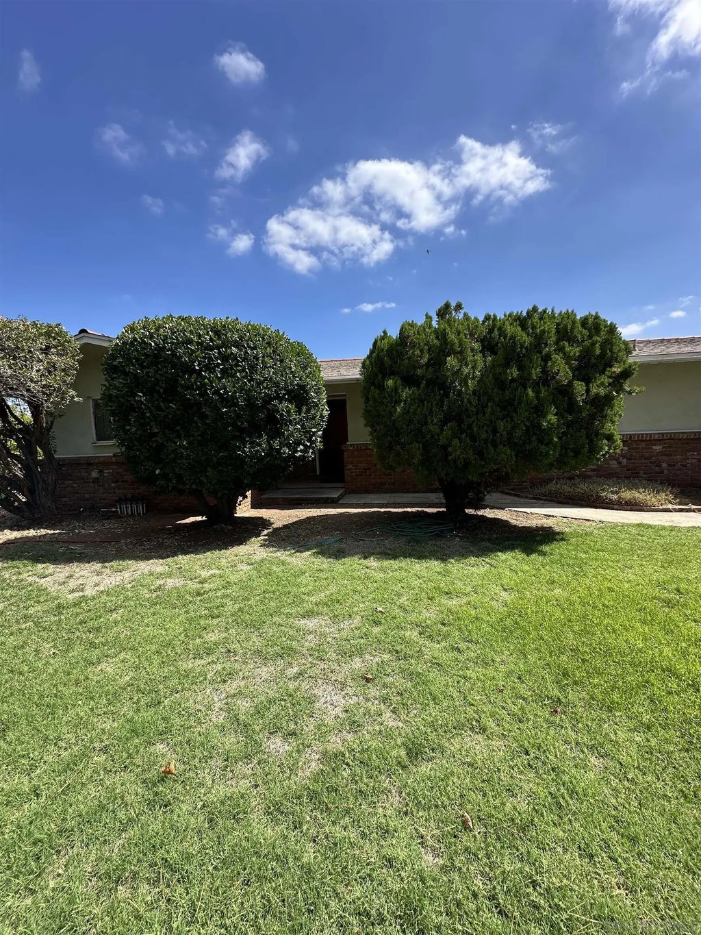 8109 Sunset Road, Lakeside