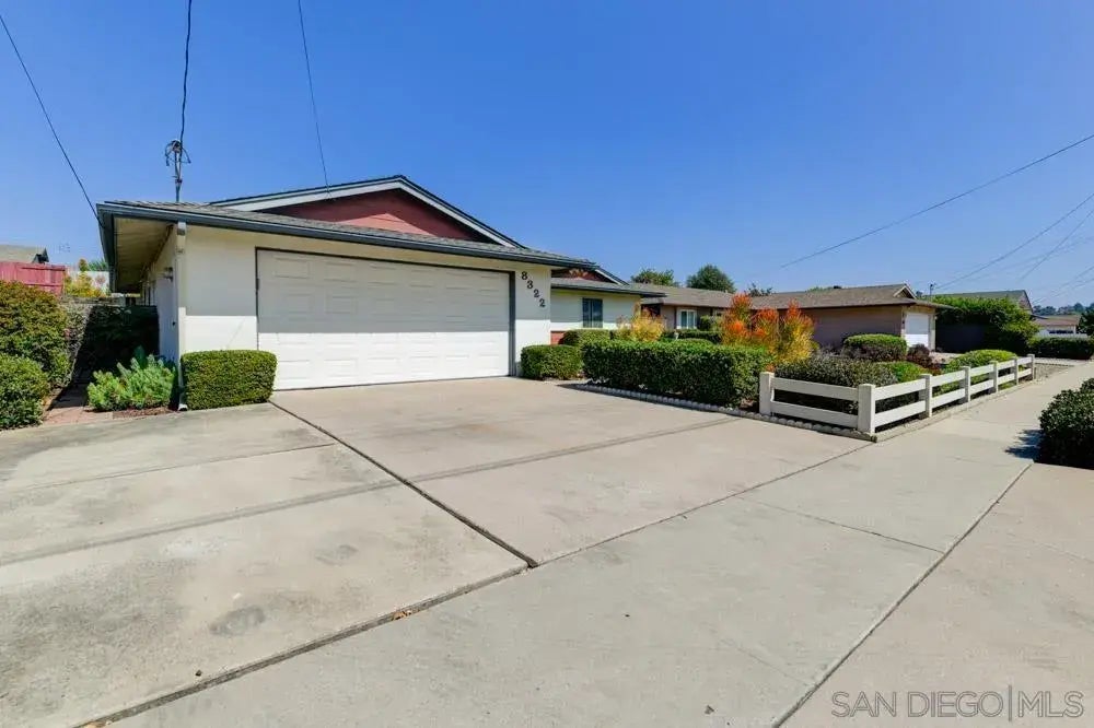 8322 Bashan Lake Ave, SAN CARLOS