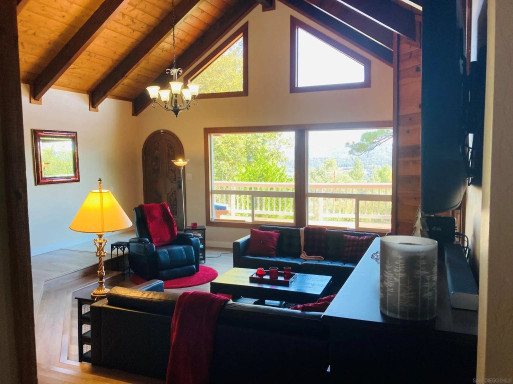 4330 Luneta Drive, Julian