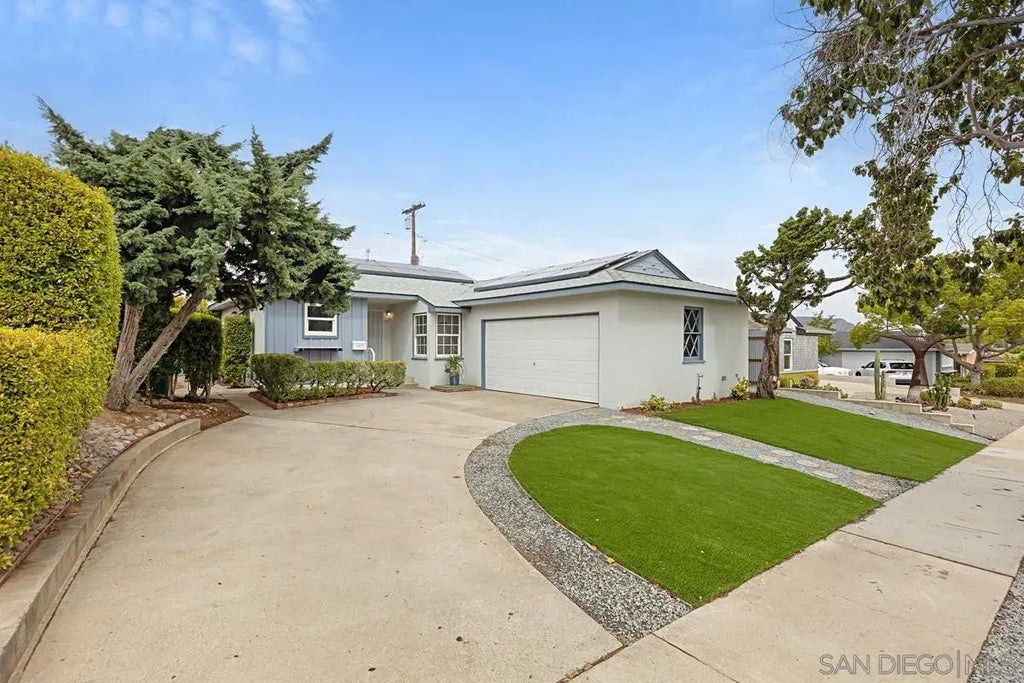 7146 Glenroy St, Allied Gardens