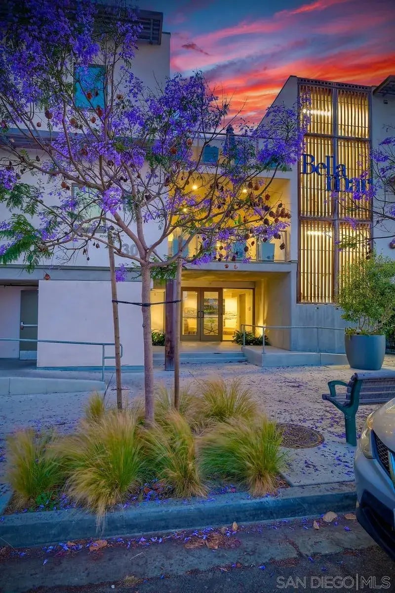 3025 Byron St 203, POINT LOMA