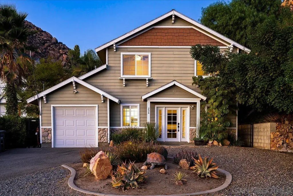236 Patrick Dr, El Cajon