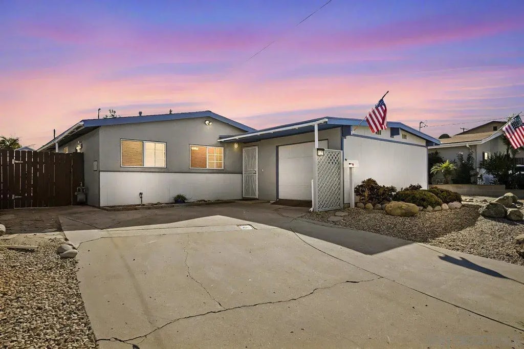 5127 Triana St, CLAIREMONT