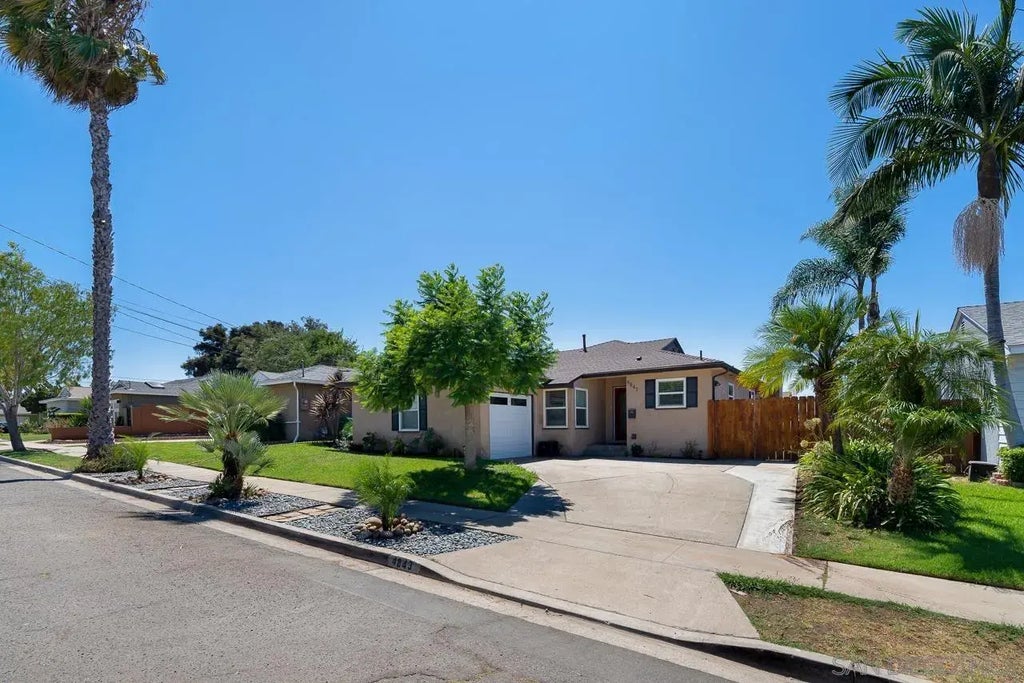 4843 Loukelton Way, DEL CERRO