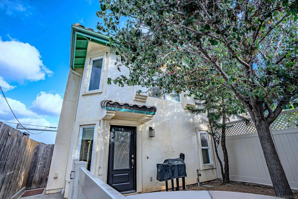 649 10th St., Imperial Beach