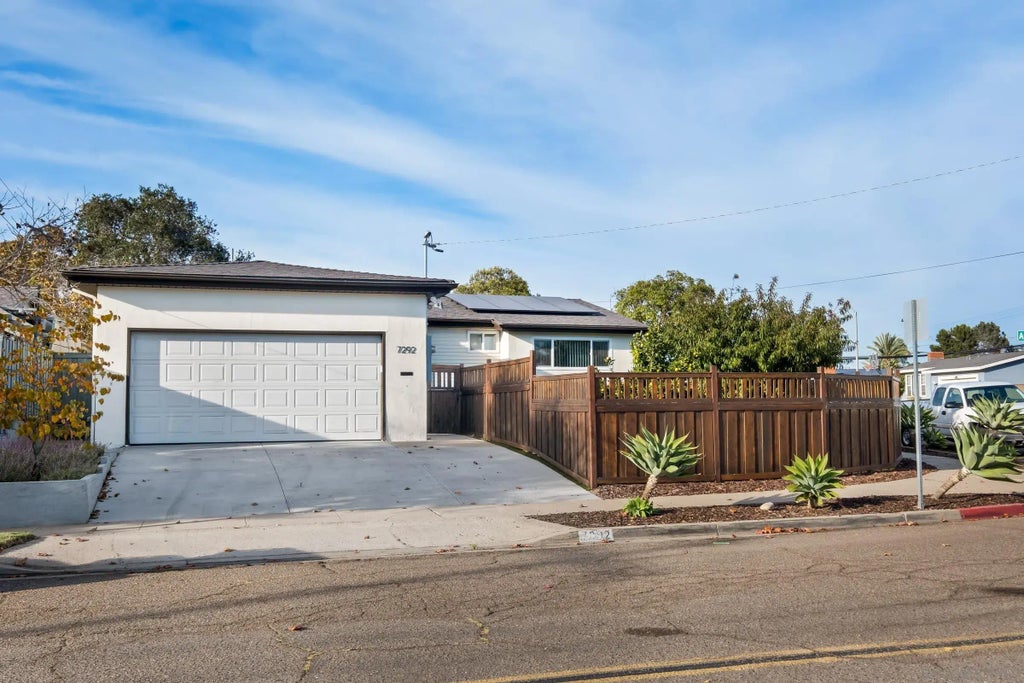 7292 Arillo St, CLAIREMONT