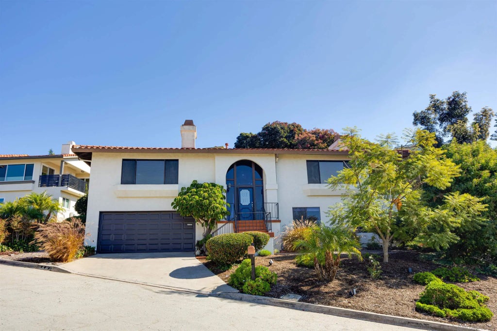 6189 Caminito Sacate, DEL CERRO