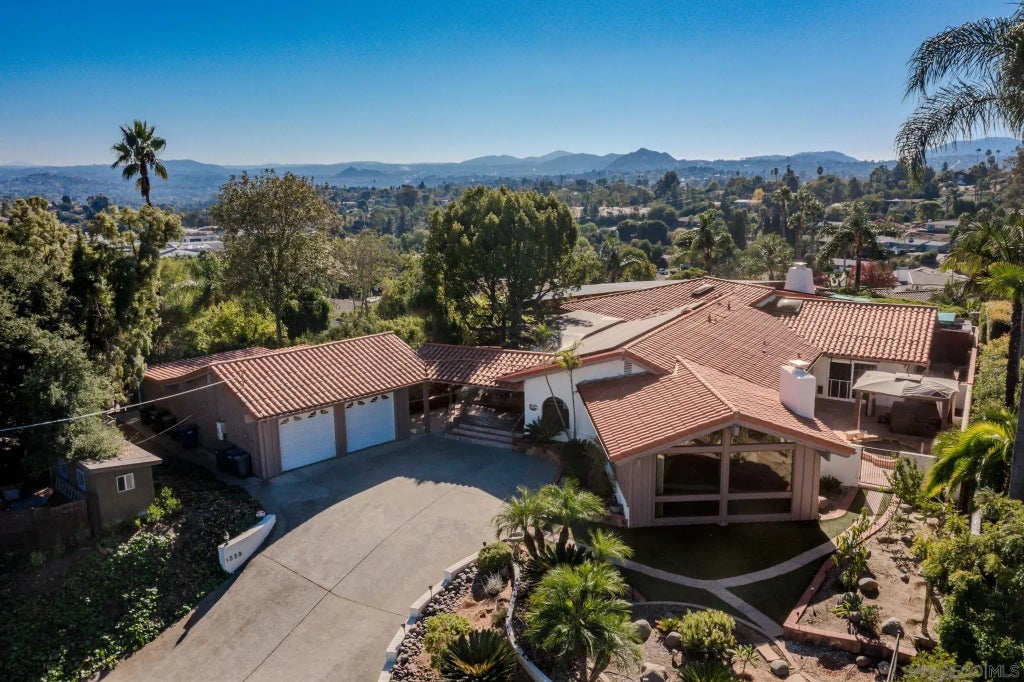 1559 Pedregal Dr, Escondido