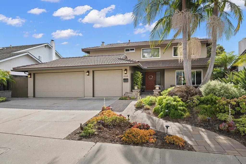 2555 San Clemente Terrace, UNIVERSITY CITY