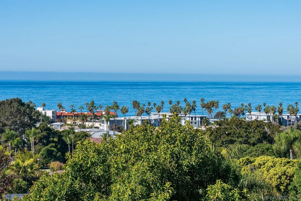 2500 Torrey Pines Rd 603, La Jolla