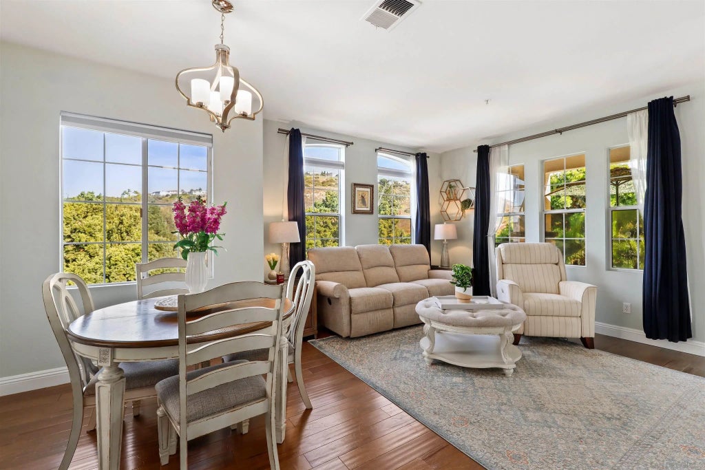 3156 Via Puerta, Carlsbad