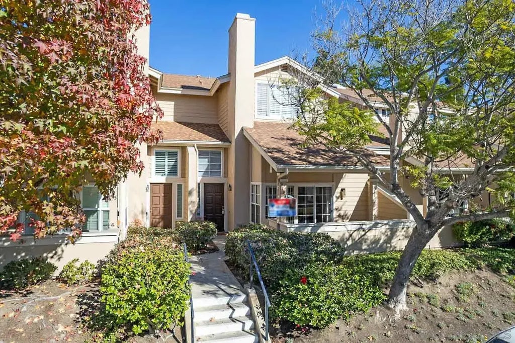 3193 East Fox Run Way, CLAIREMONT