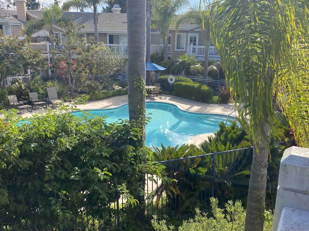 8585 Via Mallorca # 8, La Jolla