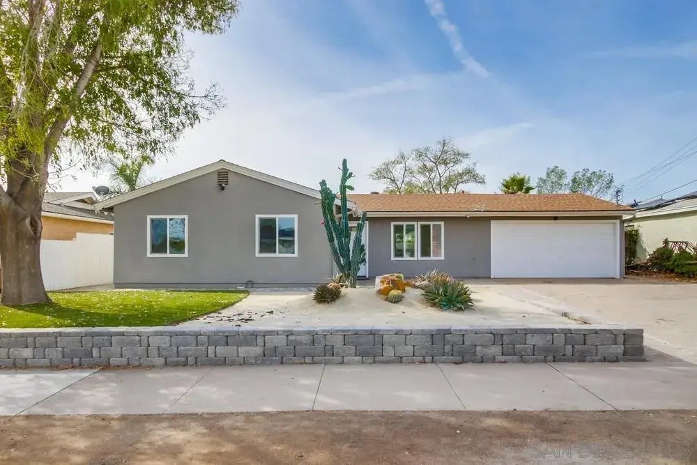 9548 Domer Rd, Santee