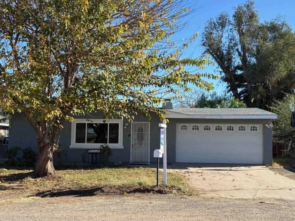 10011 Tamil Road, Lakeside