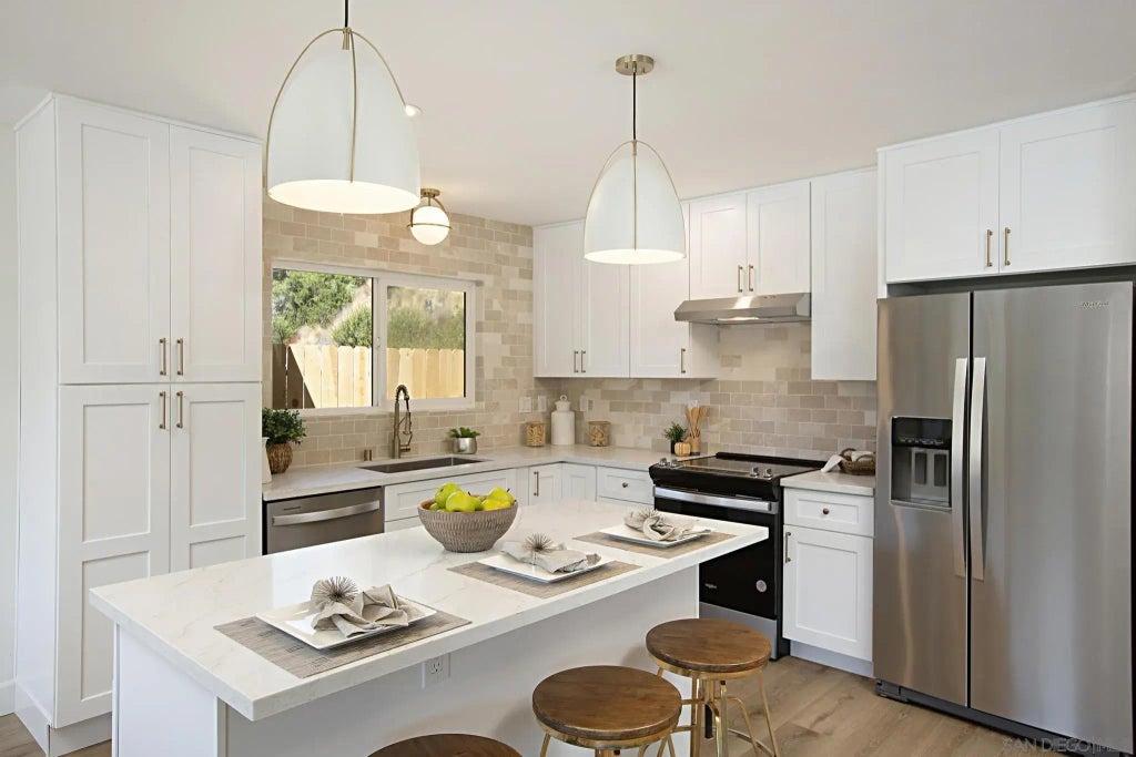 5846 Adobe Falls Road, Del Cerro (337)