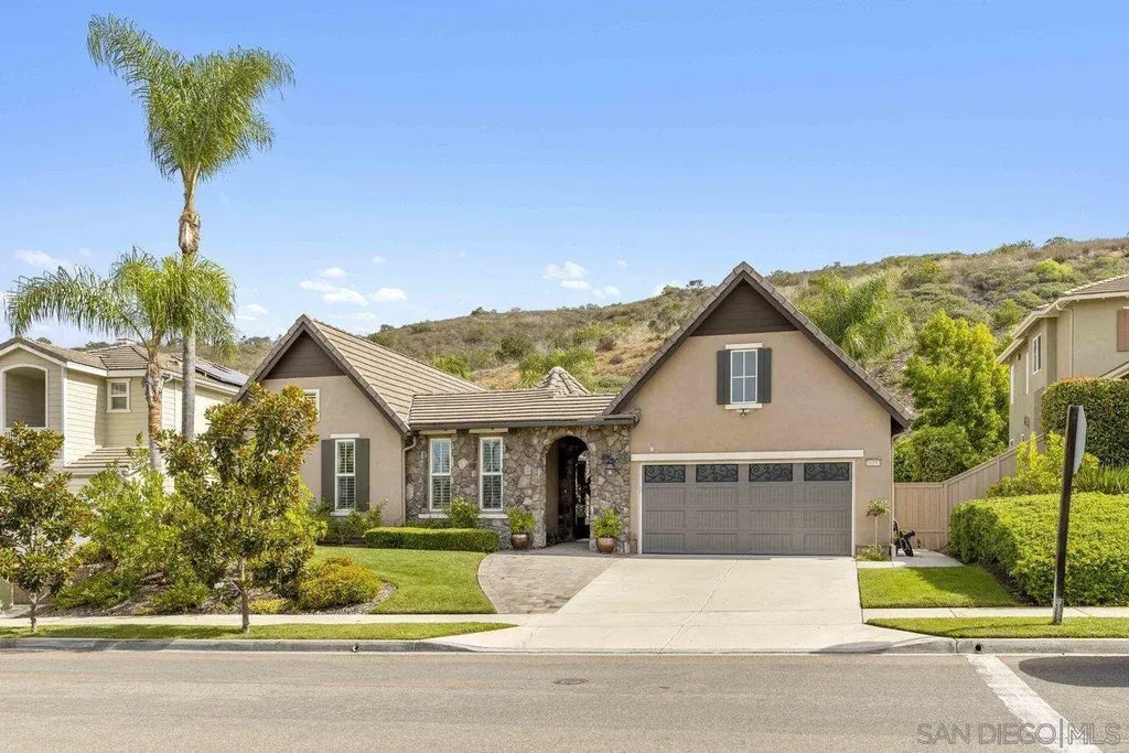 16193 Cayenne Ridge Rd, RANCHO BERNARDO