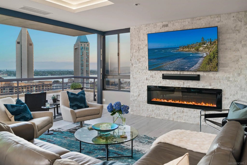 700 Front St 1405, DOWNTOWN