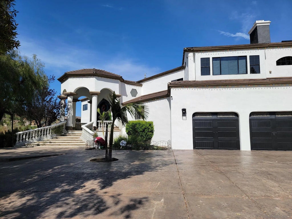 2715 Via Chinarros, Alpine