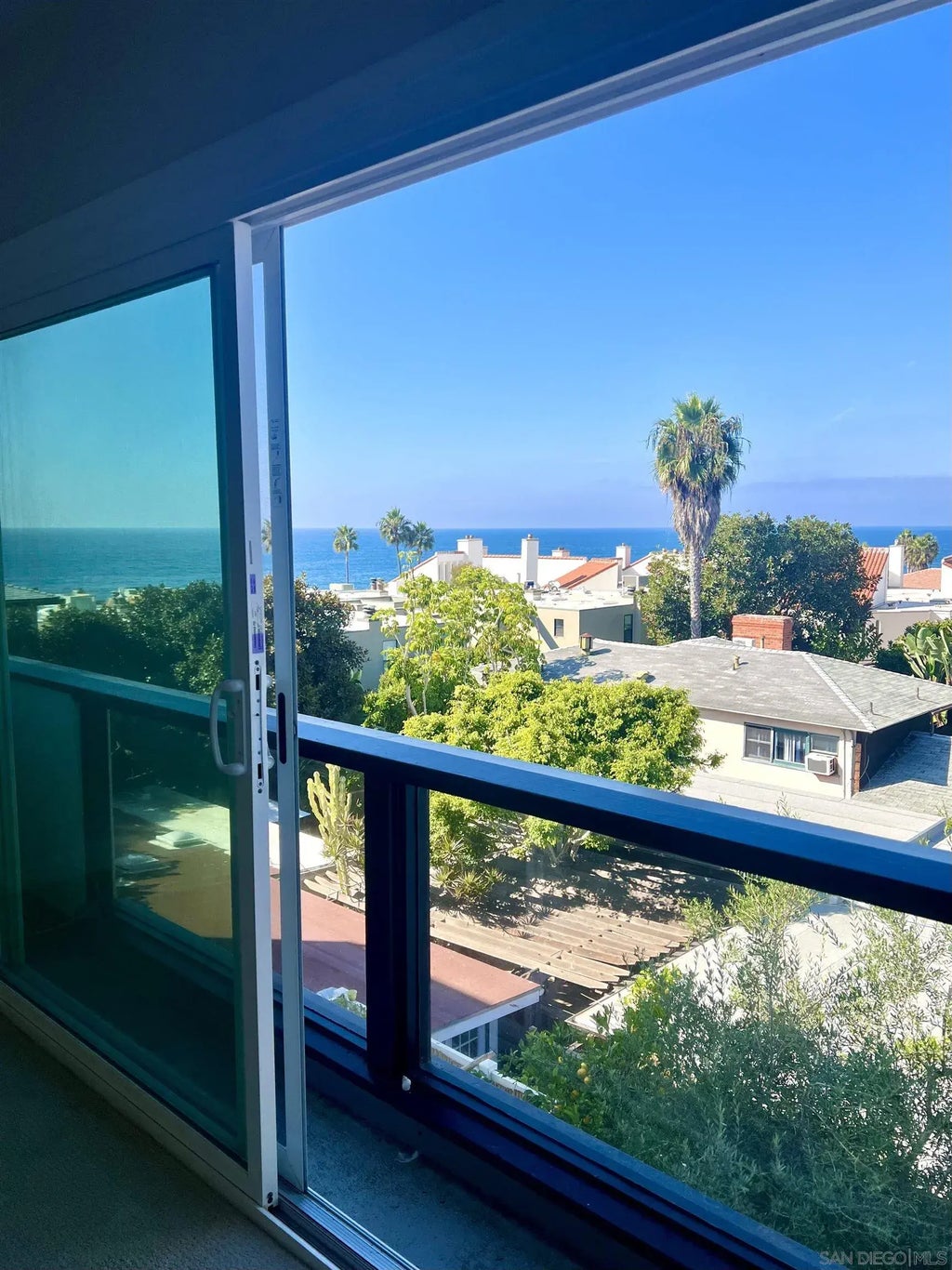 230 Prospect St 33, La Jolla