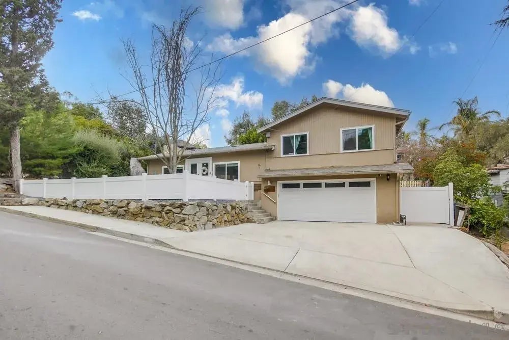 1334 Pine Dr, El Cajon