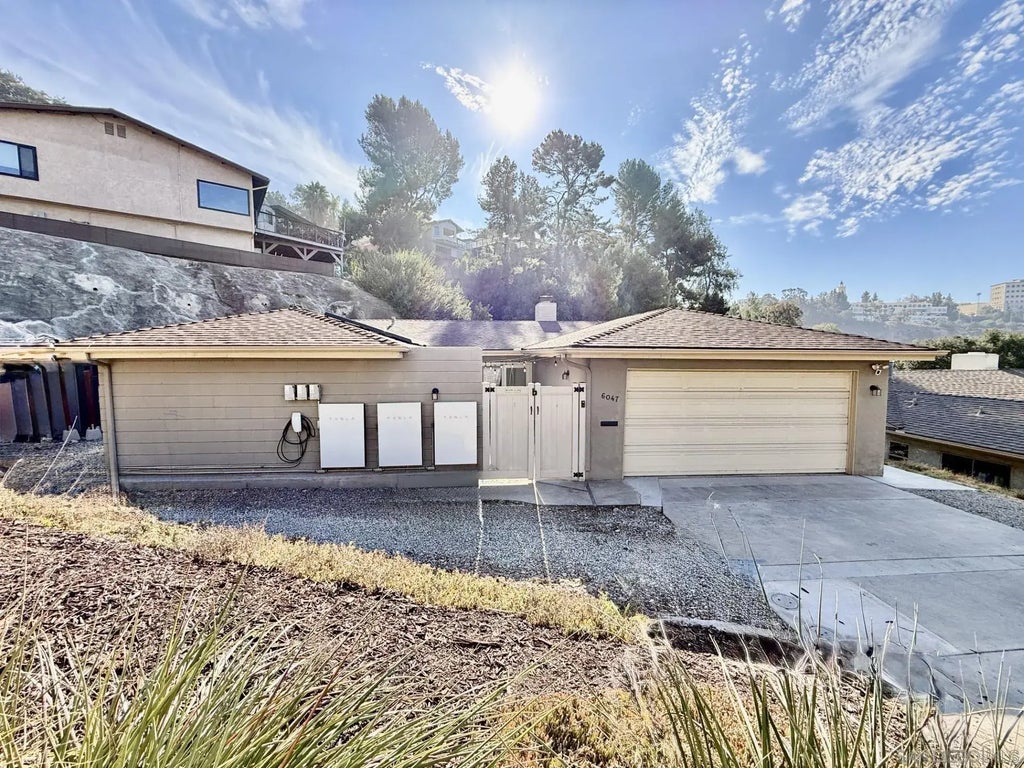 6047 Adobe Falls Rd, DEL CERRO