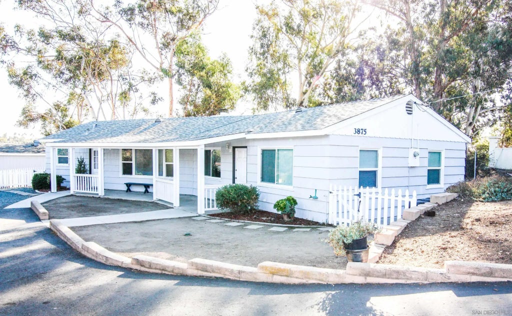 3875 Grandview Pl, Bonita