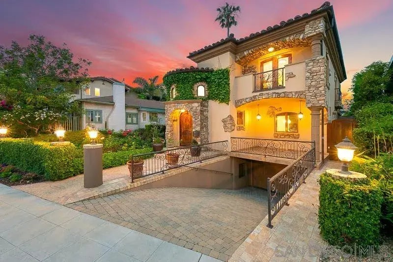 7964 Prospect Pl, La Jolla