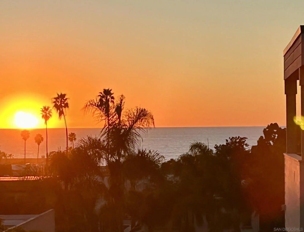 7550 Eads Ave 311, La Jolla